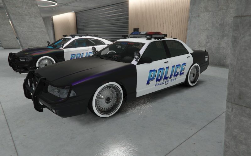Vapid Stanier LE Cruiser